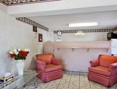 Rodeway Inn Leesburg Chain Of Lakes Interior photo