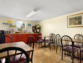 Rodeway Inn Leesburg Chain Of Lakes Exterior photo